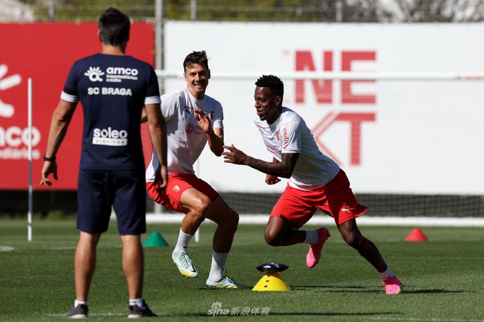 容结构的优 容结构的优